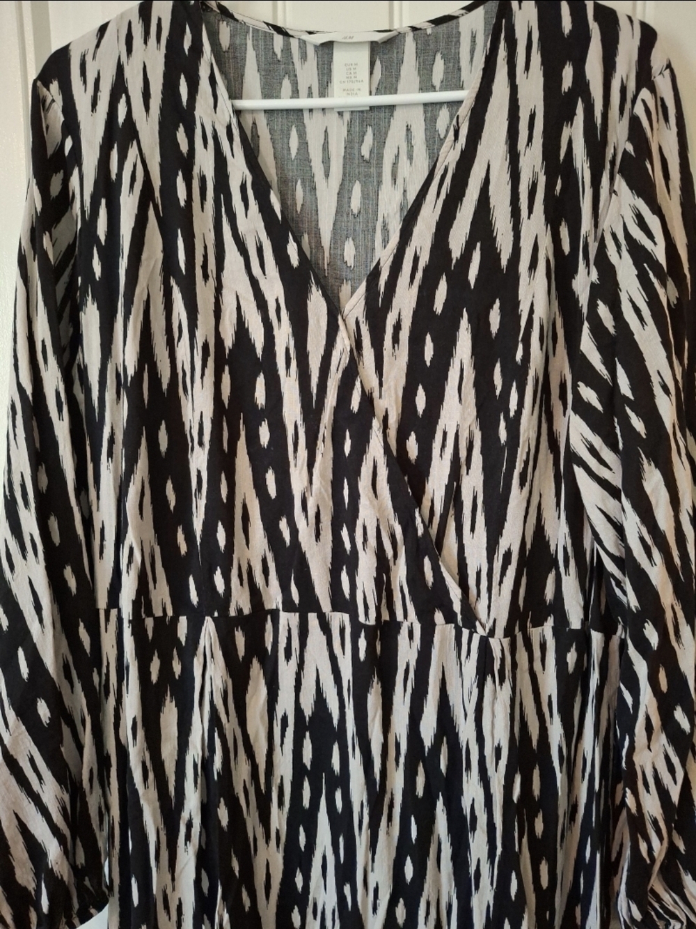 H&M Navy and Cream Ikat V-Neck Midi Dress